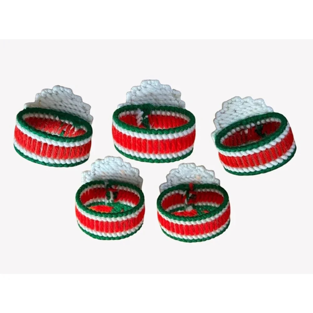VTG Santa Claus Handmade Plastic‎ Canvas Napkin Rings Set of 5 Needlepoint